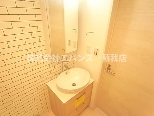 洗面設備　独立洗面化粧台付き
