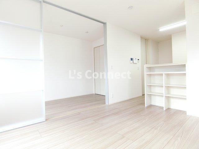 その他部屋・スペース　居室と寝室を分けて生活できる１ＬＤＫ。