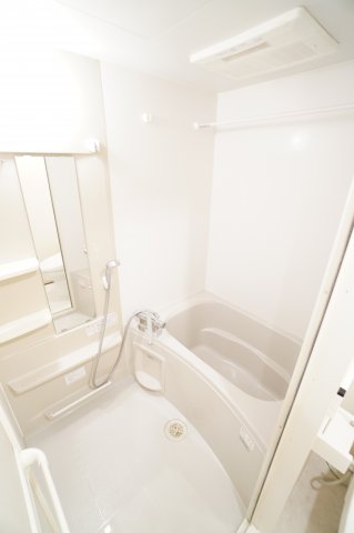 バス・シャワールーム　※同物件・同タイプの写真です。