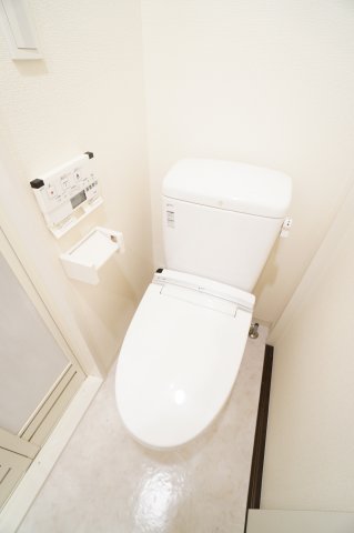 トイレ　※同物件・同タイプの写真です。