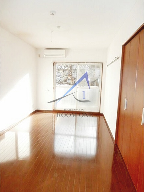 居室・リビング　洋室のお部屋です。