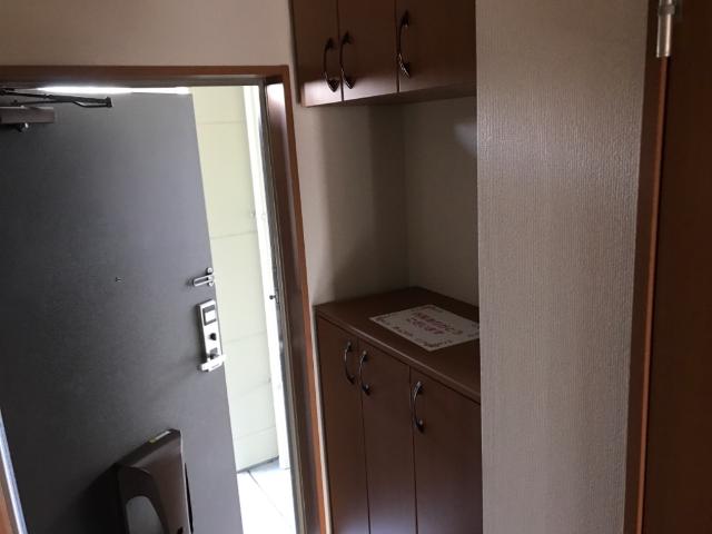 収納　シューズボックス