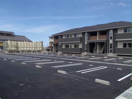 駐車場　駐車場