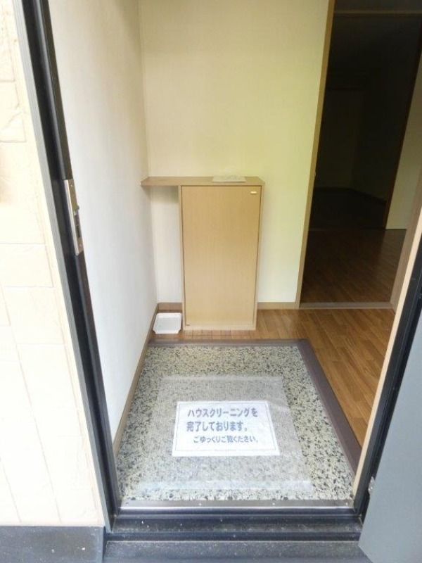 玄関　図面と現状に相違がある場合には現状を優先