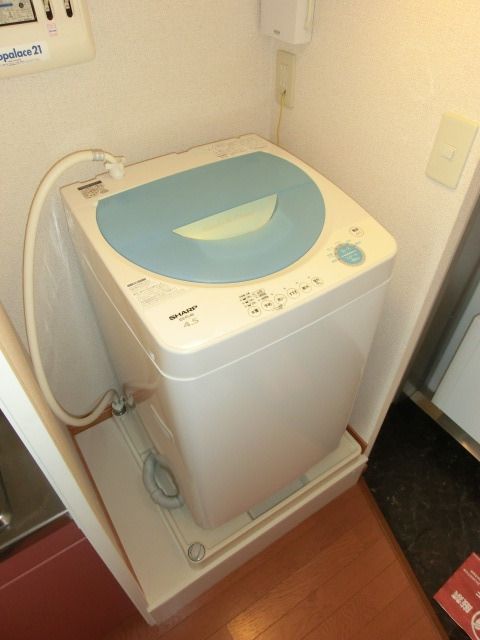 洗面設備　洗濯機付き