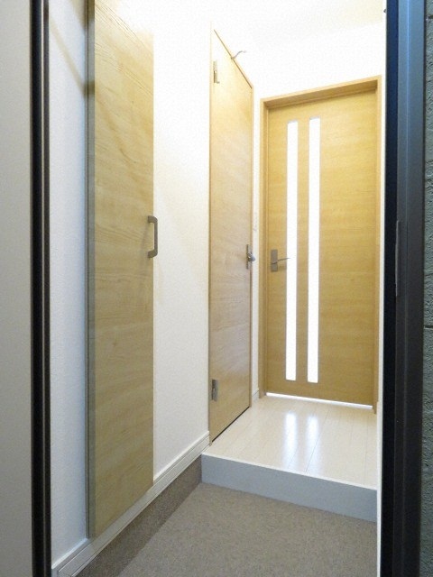 玄関　広い玄関です。