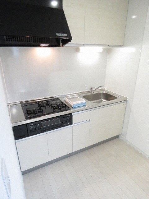 キッチン　独立システムキッチンタイプです。