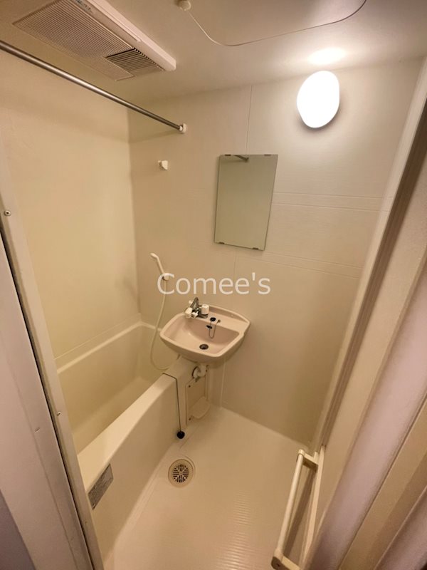 バス・シャワールーム　バスルーム