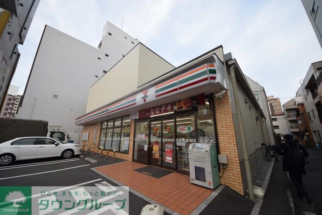 コンビニ　セブンイレブン（コンビニ）まで490m