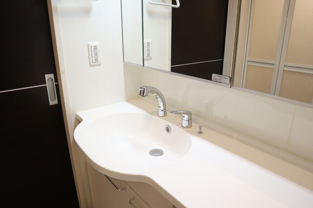 洗面設備　洗髪洗面化粧台