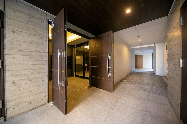 エントランス　エントランス