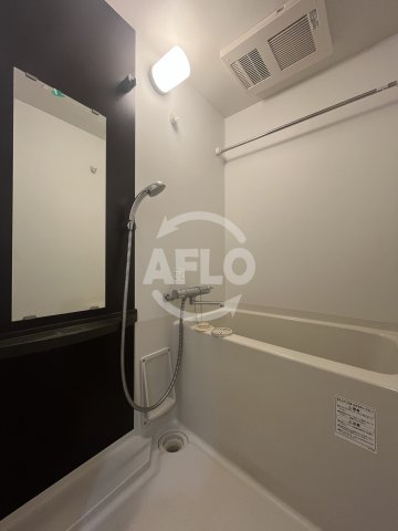 バス・シャワールーム　エスプレイス新大阪サウスゲート　浴室