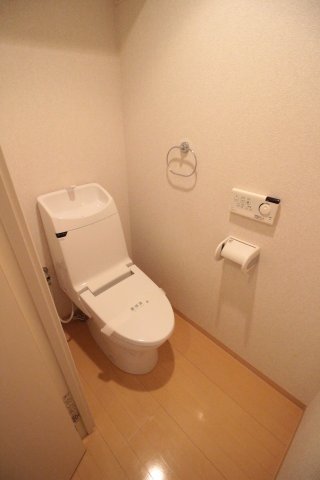 トイレ　※別部屋写真