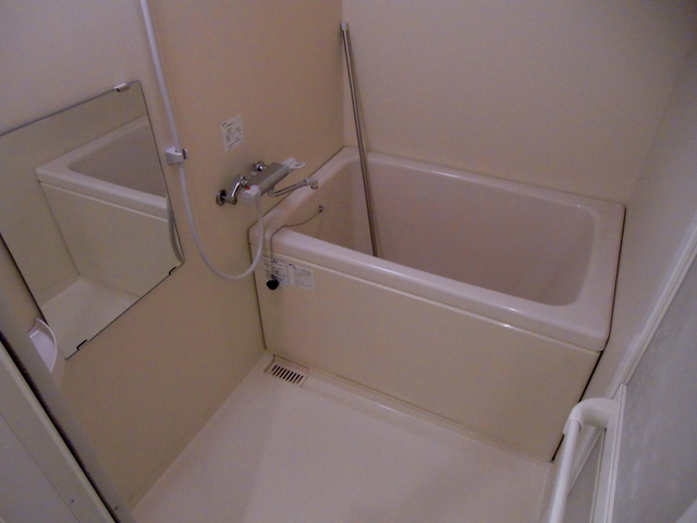 バス・シャワールーム　浴室