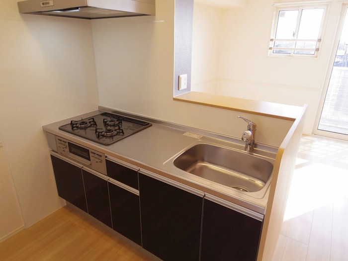 キッチン　対面式システムキッチン(3口           付）(浄水