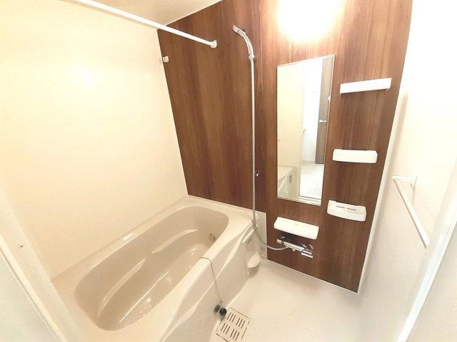 バス・シャワールーム　お風呂で日々の疲れを落としましょう