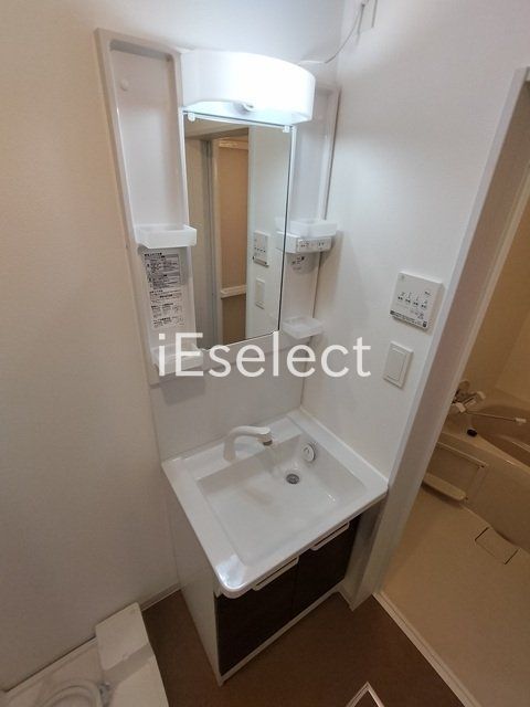 洗面設備　忙しい朝に嬉しいシャンプードレッサー