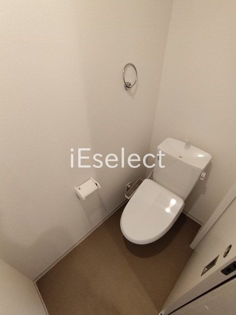 トイレ　温水洗浄便座