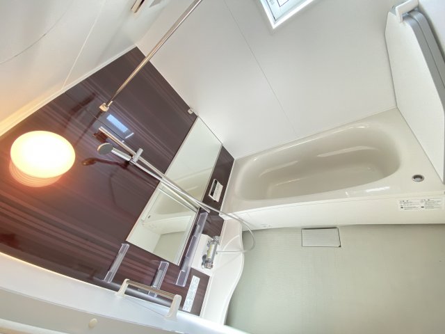 バス・シャワールーム　ゆったり過ごせるお風呂です