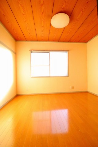 居室・リビング　ゆったりとした居間です