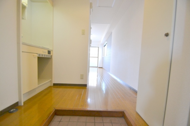 居室・リビング　写真は別のお部屋のものでございます