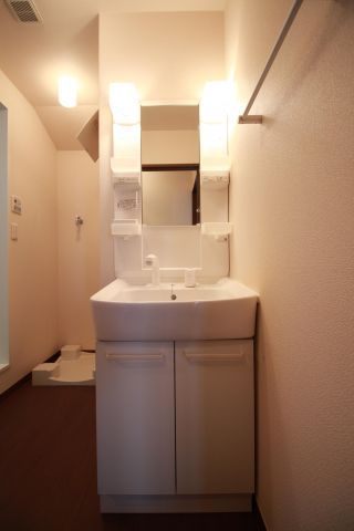 洗面設備　Casa　Lirio（カーサ　リリオ）　文京区弥生1