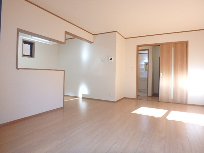 居室・リビング　図面と現状に相違がある場合には現状を優先