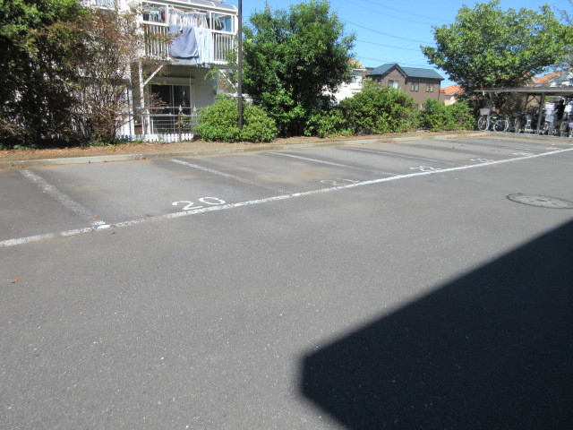 駐車場　※実際の空き区画とは異なります(現況優先)