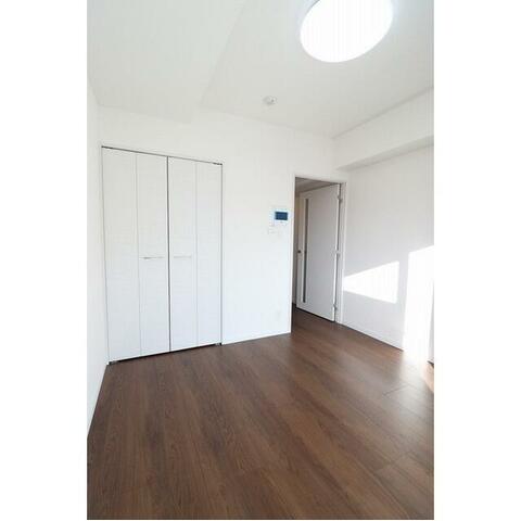 居室・リビング　フローリングです