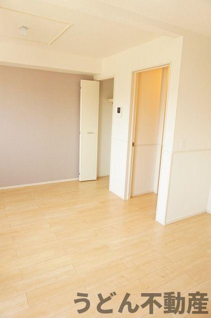 居室・リビング　うどん県のお部屋探しはうどん不動産へ うどんちゃんとLINE