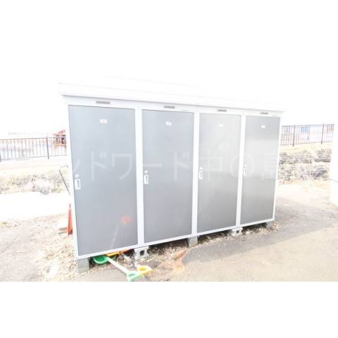 エントランス　詳細は、ウィンドワード中の島までご相談下さい。