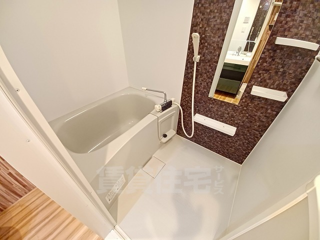 バス・シャワールーム　同マンション別部屋