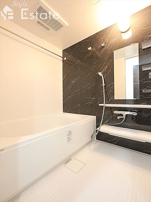 バス・シャワールーム　バスルーム