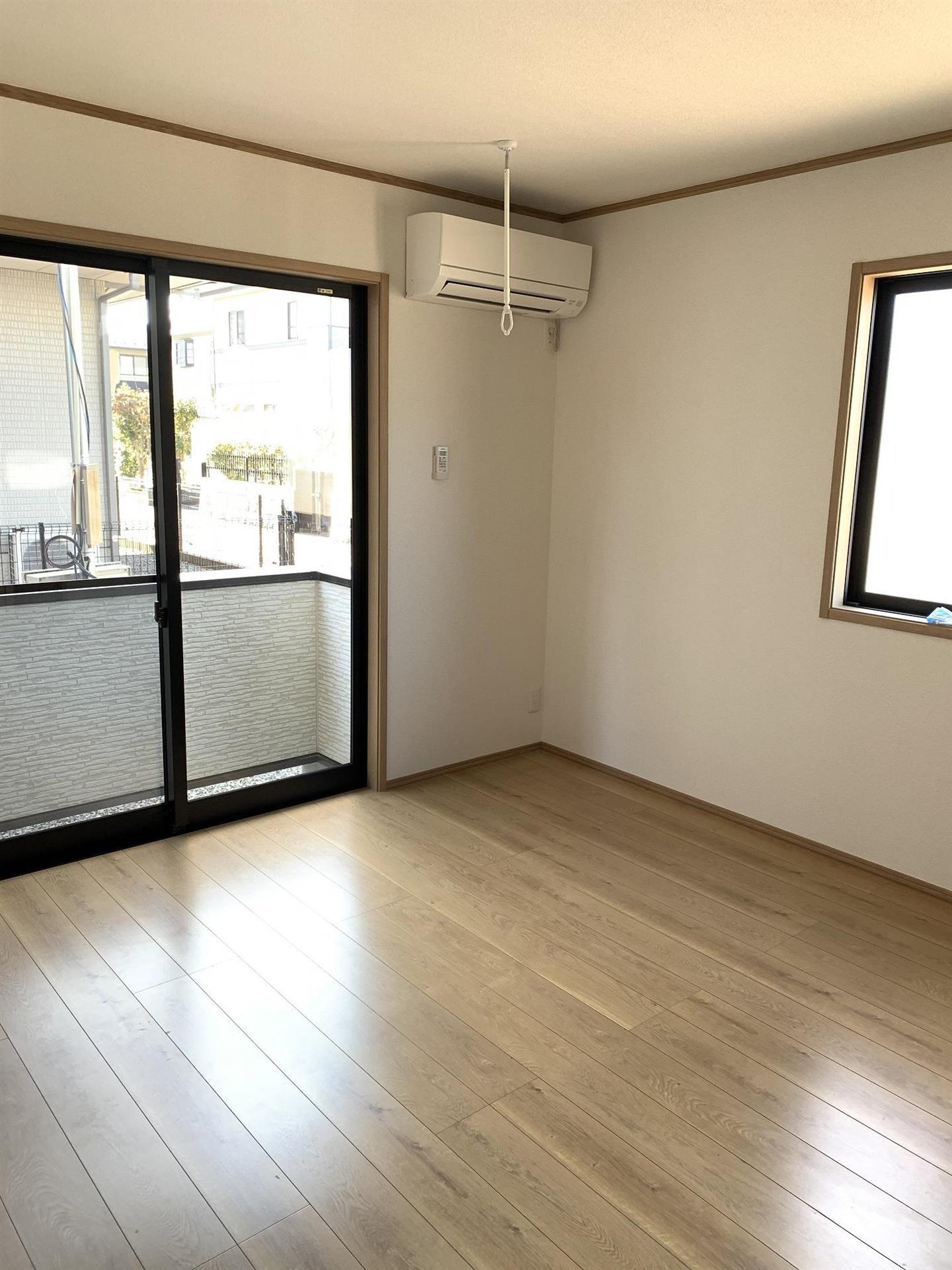 居室・リビング　同タイプ別部屋の写真です。