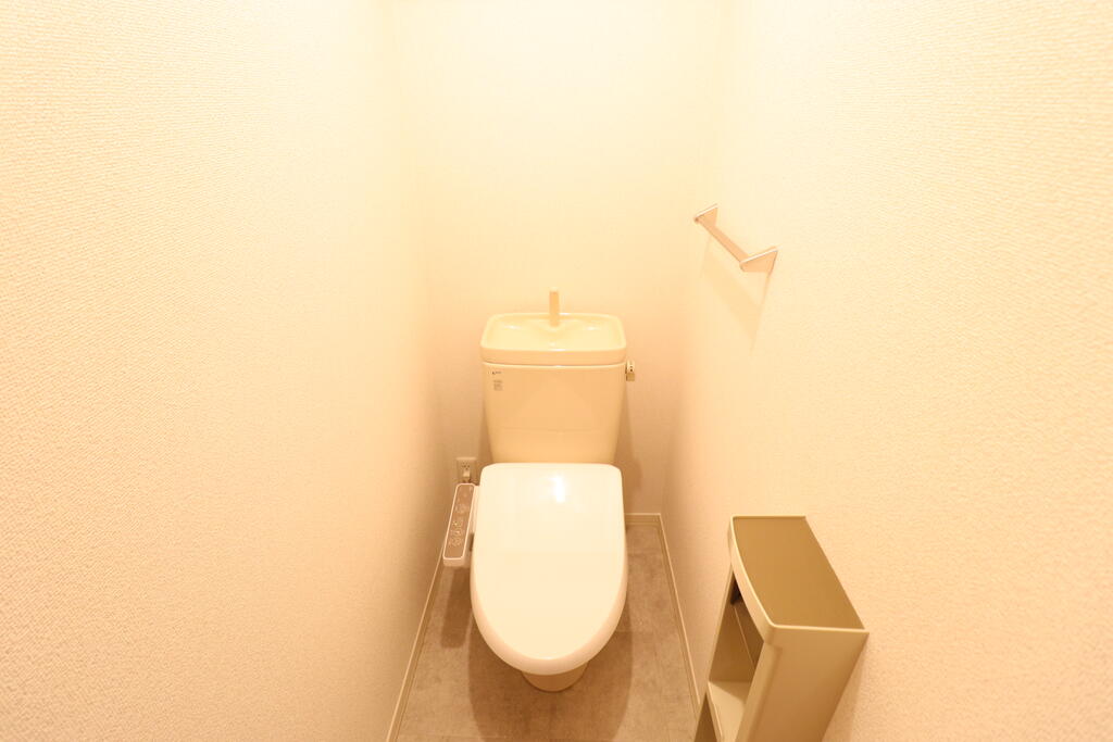 トイレ　温水洗浄便座♪