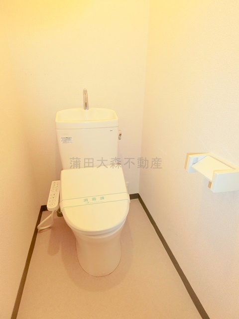 トイレ　温水洗浄便座