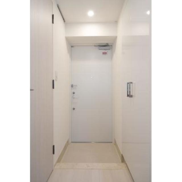 玄関　※写真は同タイプ住戸です。