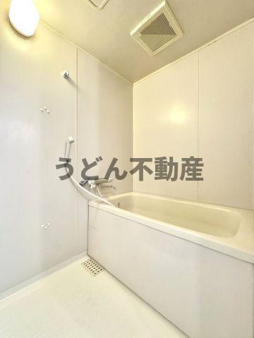 バス・シャワールーム　うどん県のお部屋探しはうどん不動産へ うどんちゃんとLINE