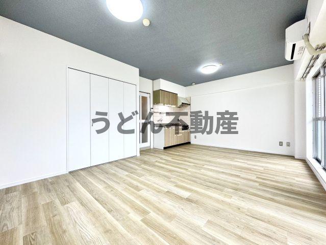 居室・リビング　うどん県のお部屋探しはうどん不動産へ うどんちゃんとLINE
