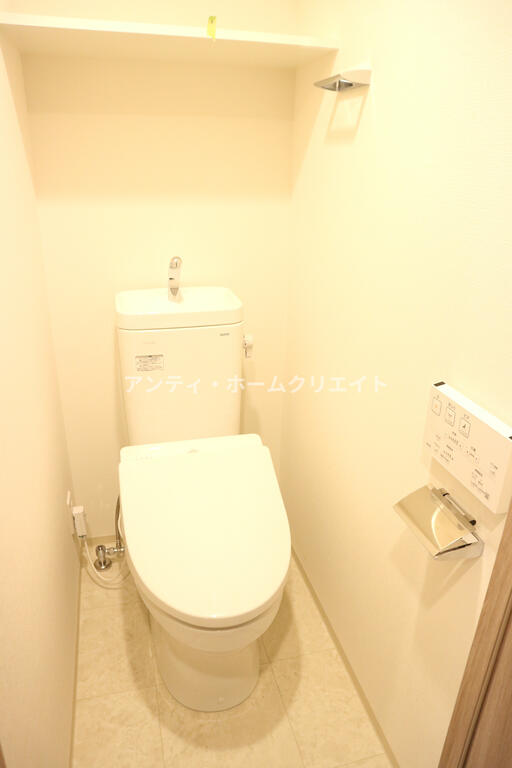 トイレ　同タイプ別階部屋写真