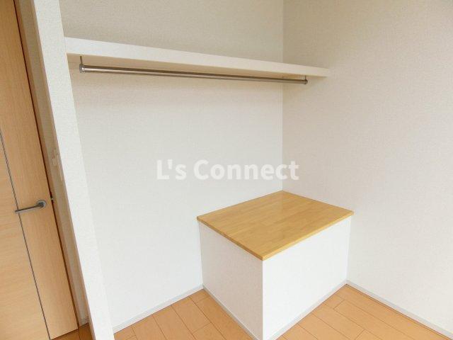 収納　オープンクローゼットでお荷物もすっきり収納。