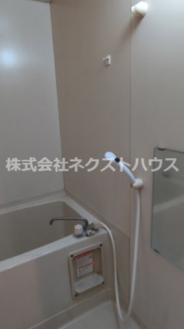 バス・シャワールーム　別部屋参考写真です