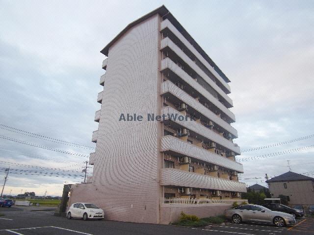 ルミエール青山１１の建物外観