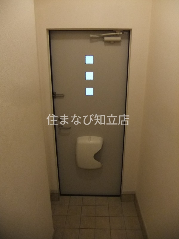 玄関　同型タイプ