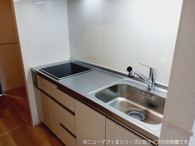 キッチン　IH2口コンロ完備