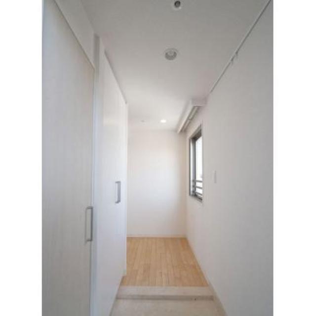 玄関　※写真は同タイプ住戸です。