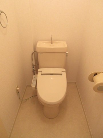 トイレ　トイレもきれいです