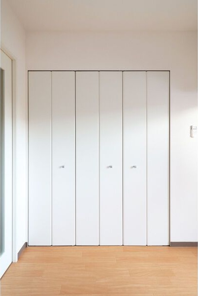 収納　※写真は同じマンションの違う部屋のものになります。