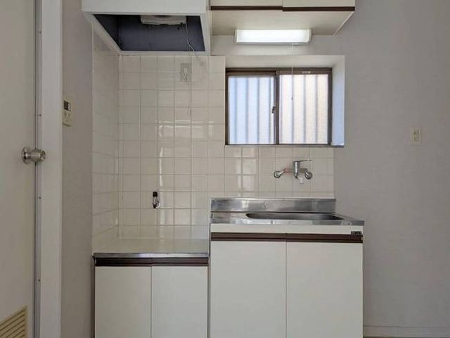 キッチン　参考写真（同物件別部屋）