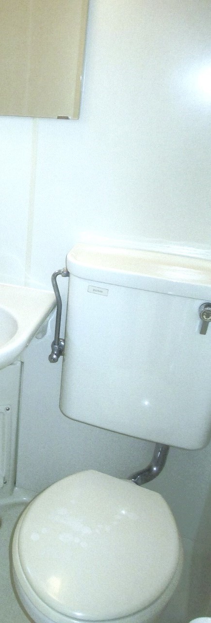 トイレ　参考写真（同物件別部屋）